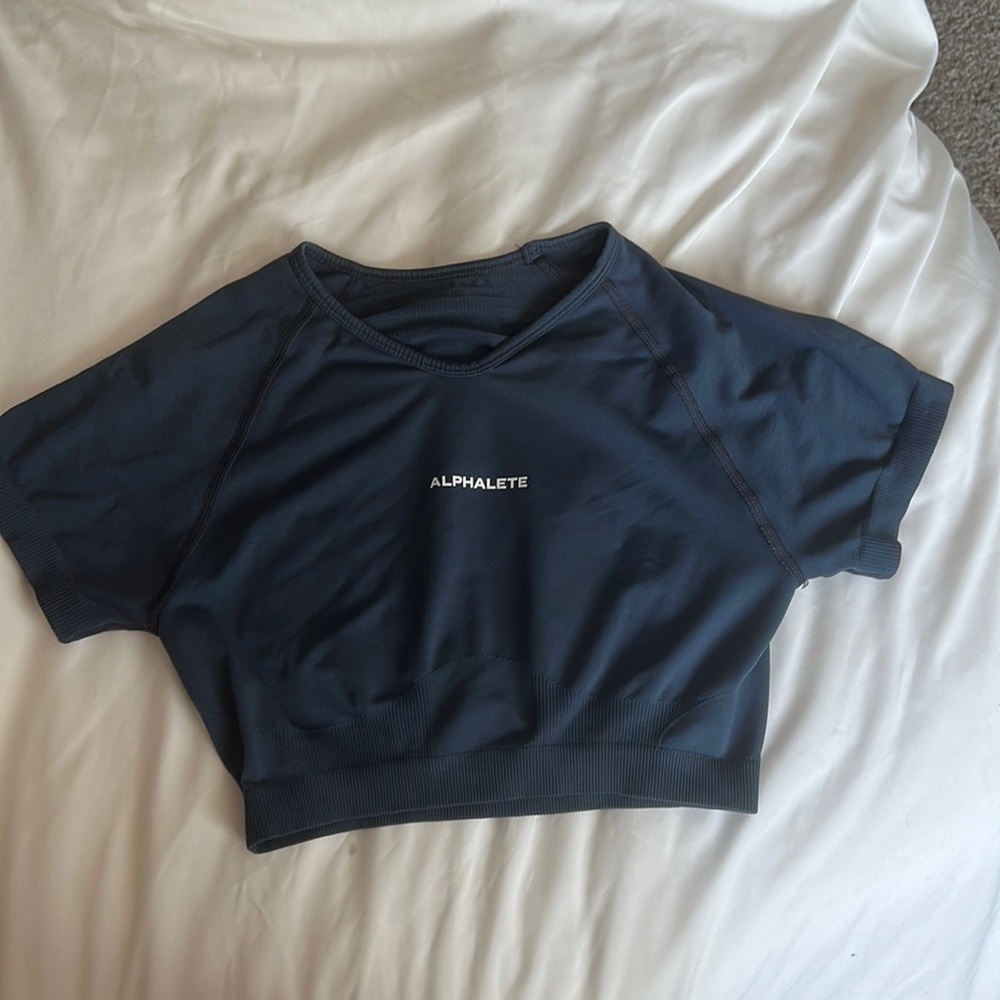 Alphalete top perfect condition